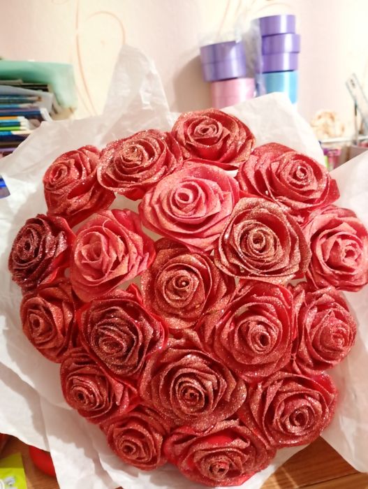 Атласна роза яка ніколи не завяне