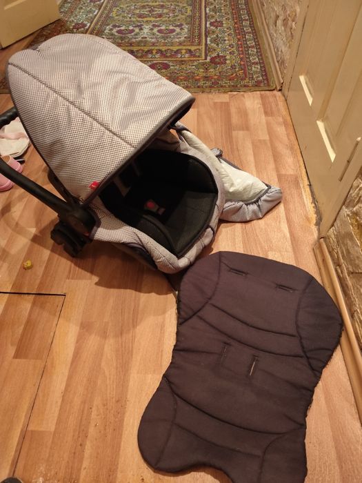 Автокрісло  дитяче до року