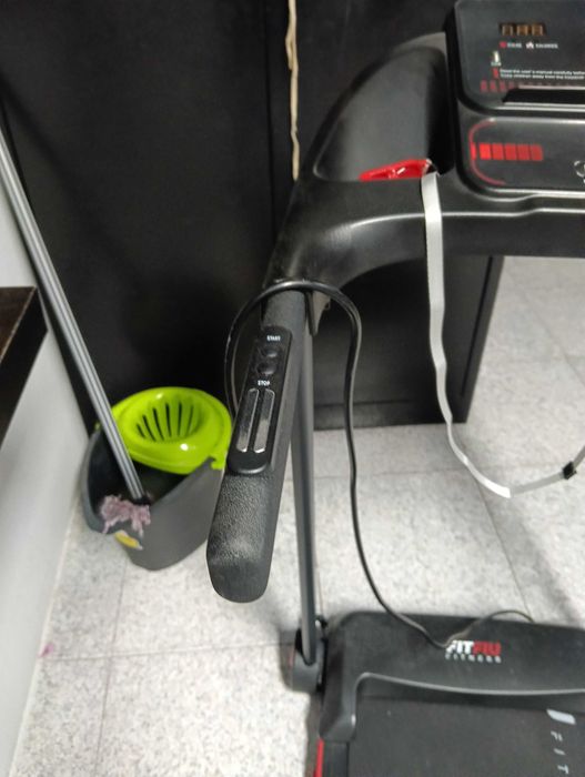 Vendo passadeira elétrica usada 3 vezes está nova