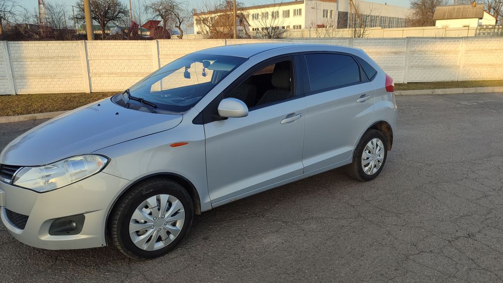 Автомобиль Zaz Forza 1.5 бензин