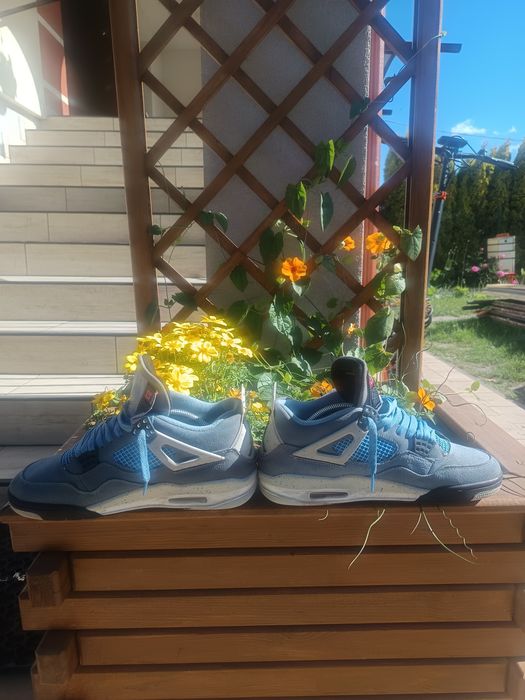 Jordan 4 niebieski