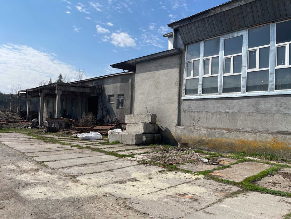 Продаж 7000 кв.м / 4 га промислового призначення