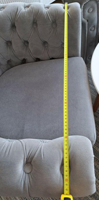 Piękny fotel szary 2 szt. (stan idealny)