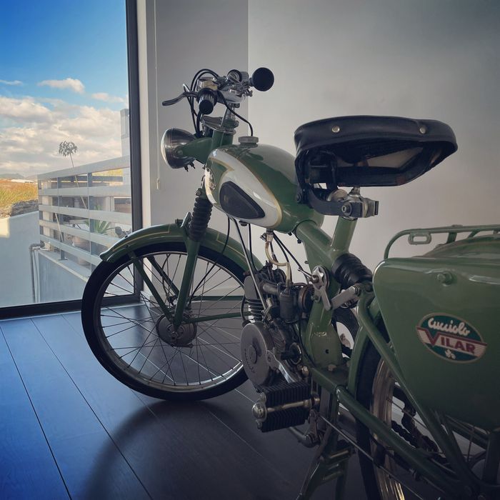 Mota Ducati vilar Cucciolo a funcionar