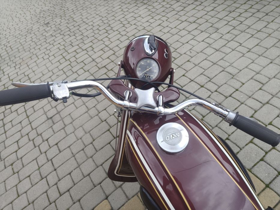 Awo simson turist junak po renowacji biała tablica