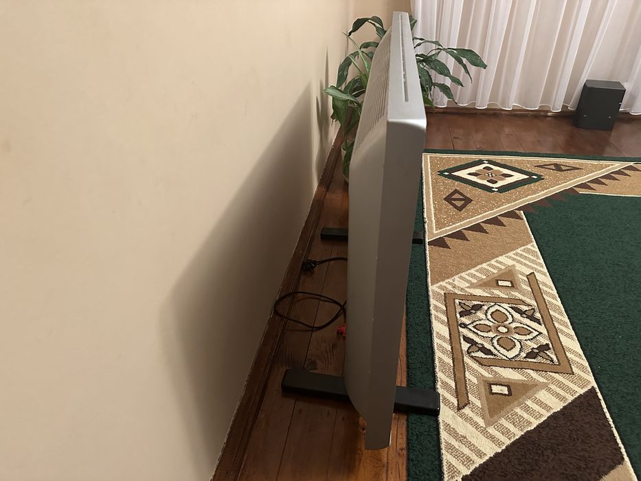 Продам телевізор Grundig Xephia