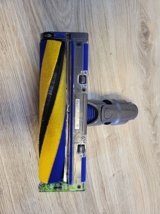 Oryginalna jak Nowa  szczotka Dyson fluffy optic Laserowa laser carbon