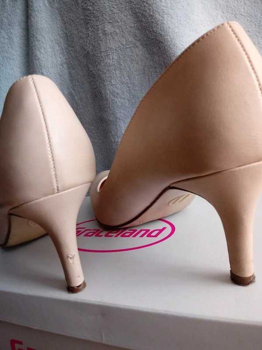 Czółenka Deichmann