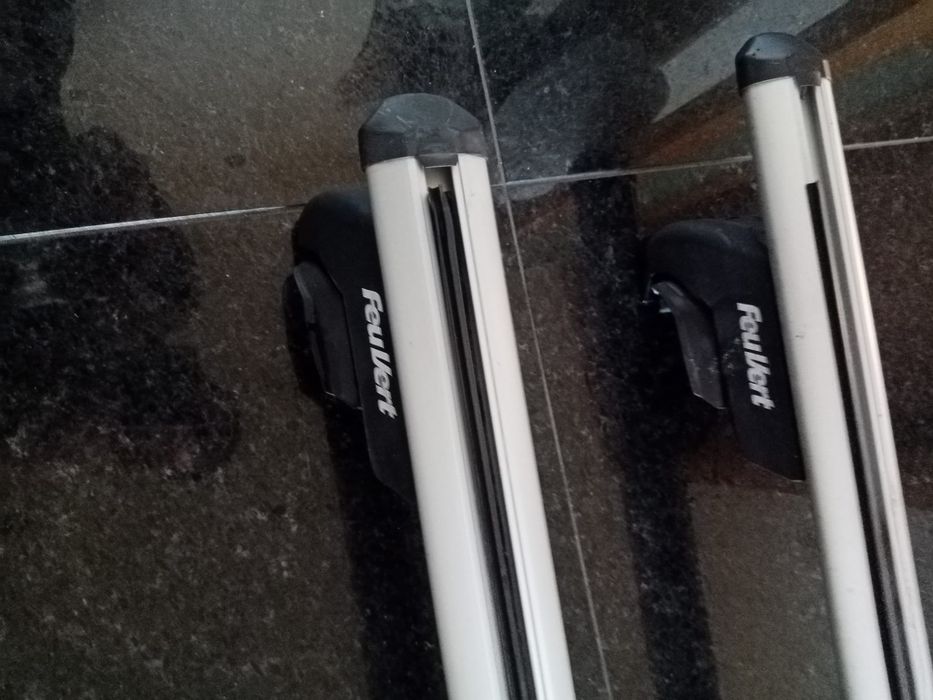 Barras de tejadilho em alumínio Feu Vert al135