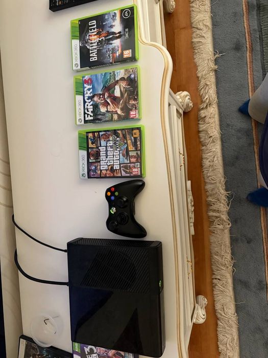 Xbox 360 E +Kinect