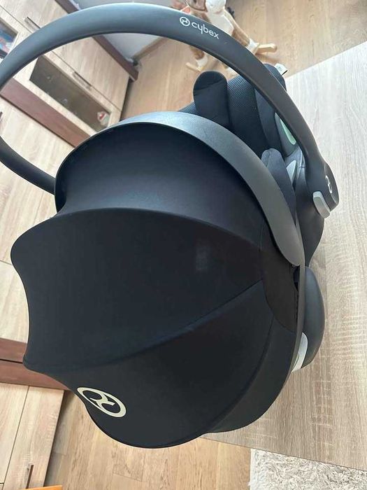 Fotelik samochodowy Cybex Cloud G + plus baza obrotowa