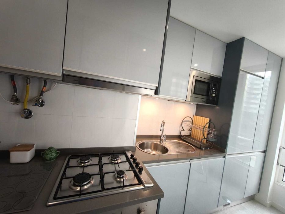 Apartamento/Condomínio com 2 quartos e 1 casa de banho
