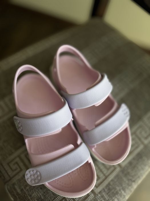 Босоніжки Crocs J2 для дівчинки