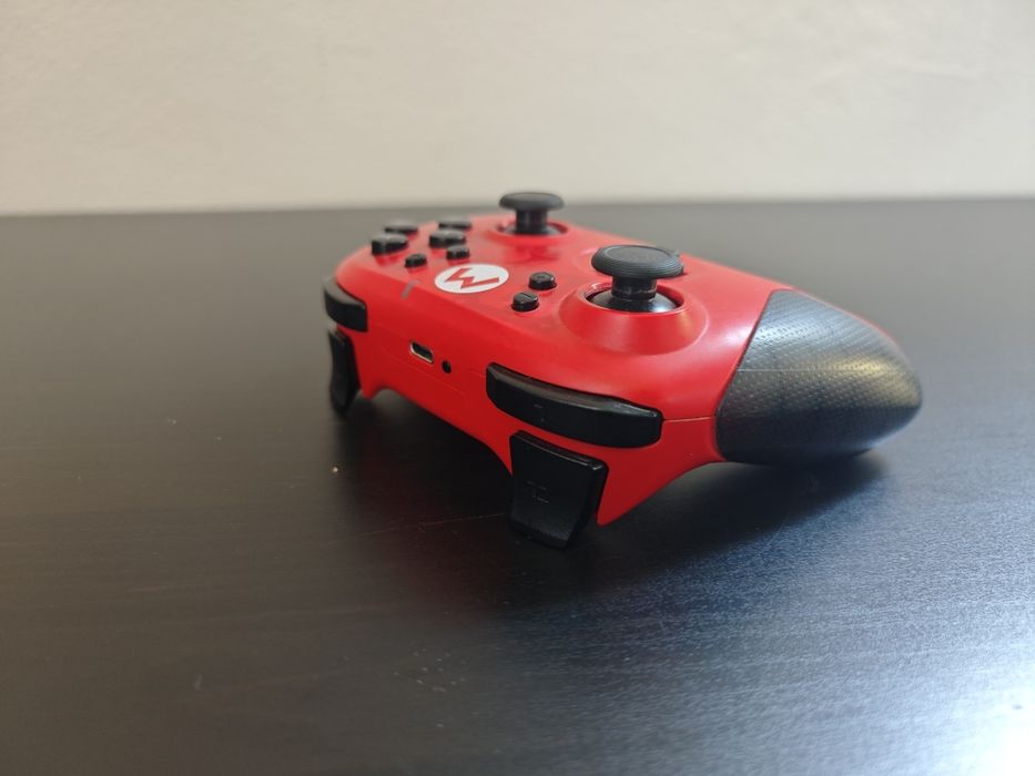 Hori HORIPAD Wireless Super Mario