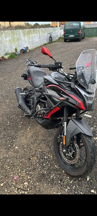 Motocicleta Vogue 300 ds