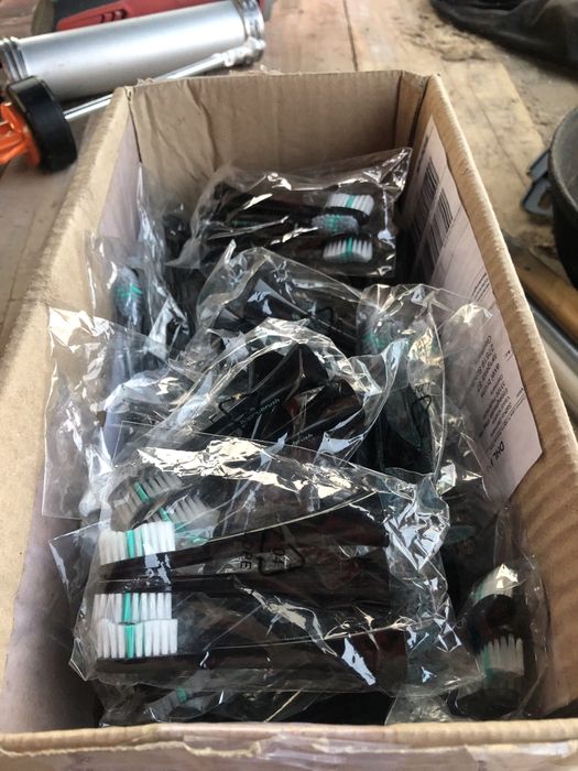 Насадки на зубну електрощітку