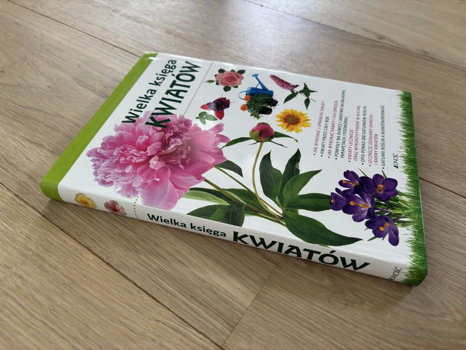 Wielka księga kwiatów - praca zbiorowa