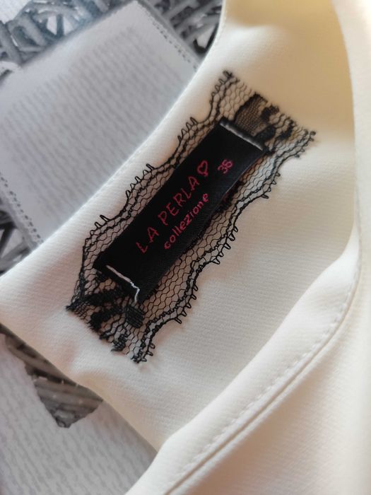 Biała elegancja sukienka