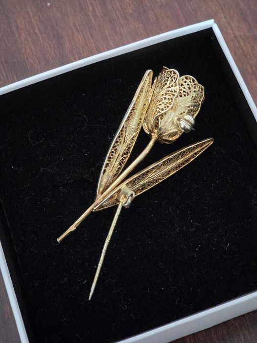 Broche Tulipa Filigrana Portuguesa - Prata Banhada a Ouro