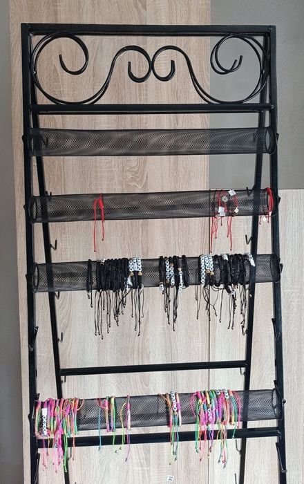 Stojak na bransoletki