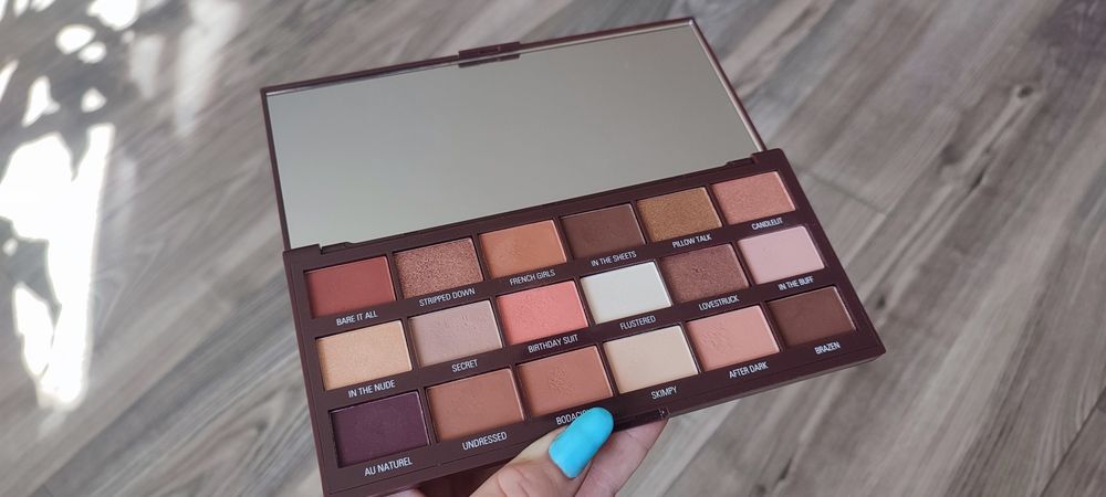 Paleta paletka cieni Revolution czekolada