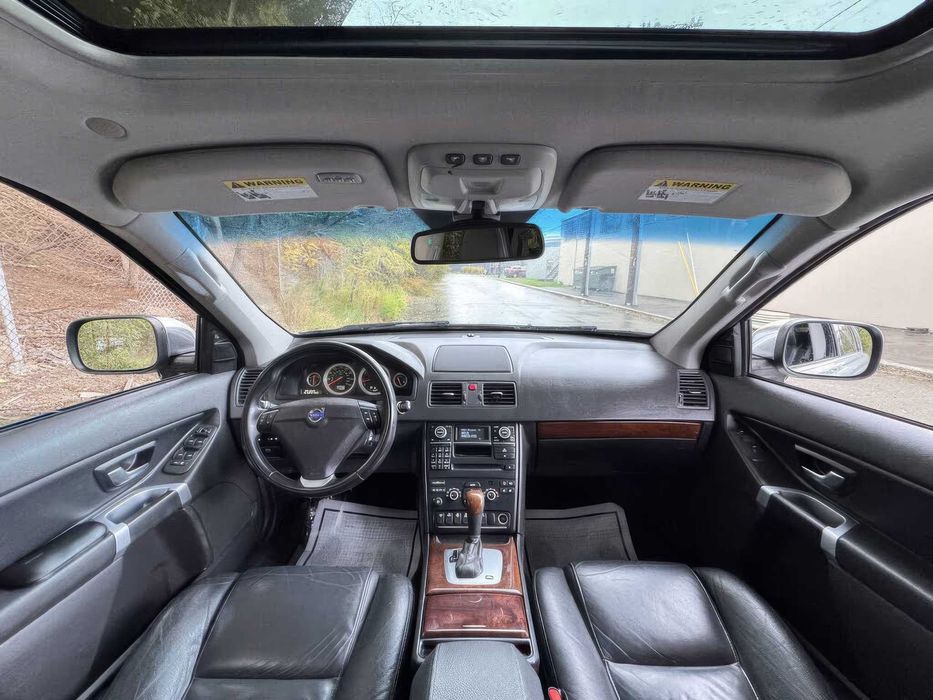 Volvo XC90      2014