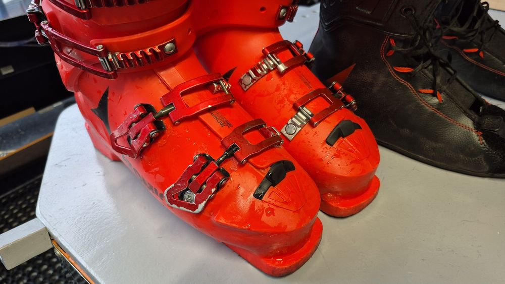 Atomic Redster Clubsport 130 28.5