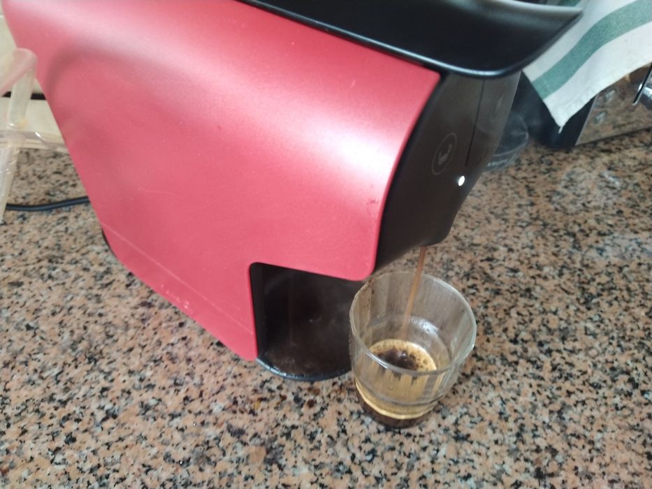 Máquina de café Delta Q peças casa quarto apartamento vivenda escritório gabinete carro cozinha.