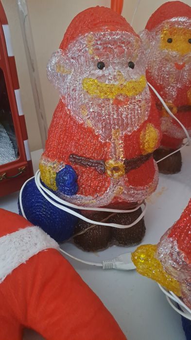 Pai Natal com luz e sem luz
