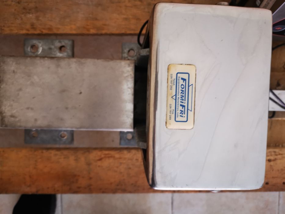 Balança báscula (basculante até 300kg) digital