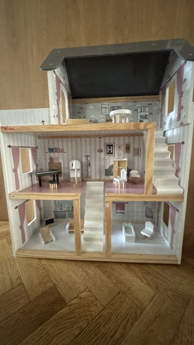 Domek dla lalek plus samolot Barbie gratis