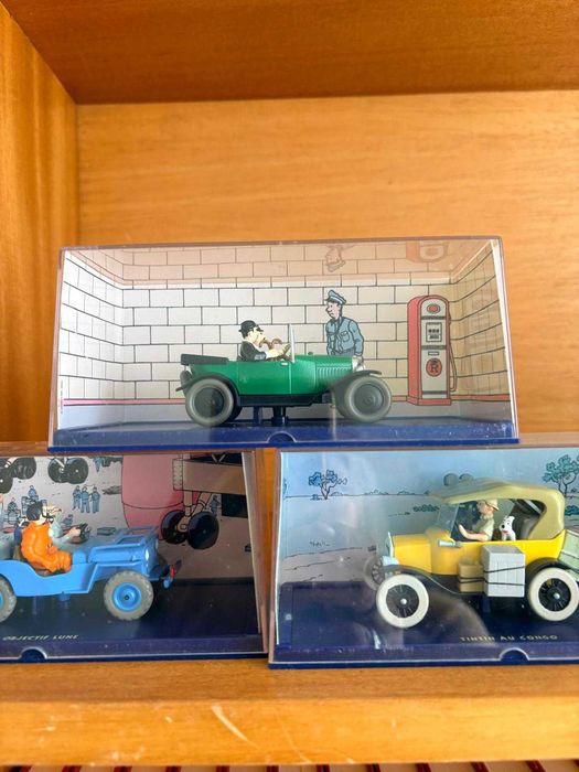 Brinquedos carros do Tintin