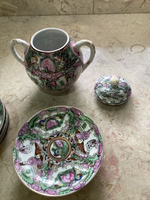 Peças de serviço de chá e café -porcelana chinesa-como NOVO