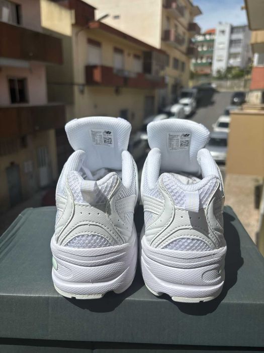 Sapatilhas New Balance 530 || tamanho 39