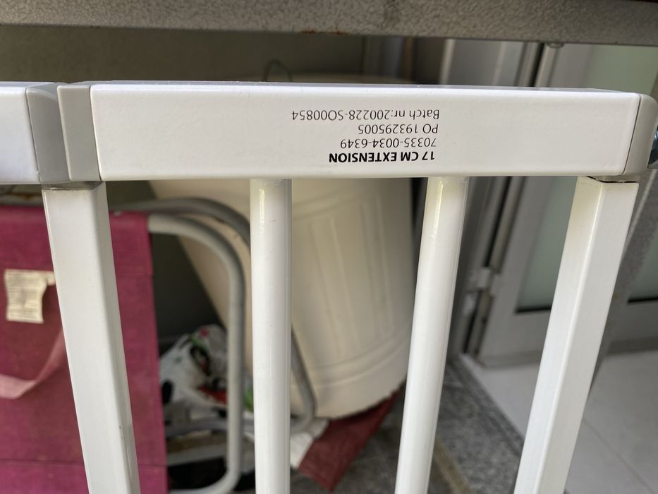 Barreira metalica de segurança criança para escadas