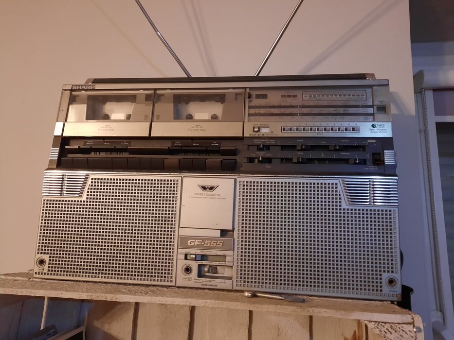 Sharp GF-555S oryginalny boombox/ghettoblaster