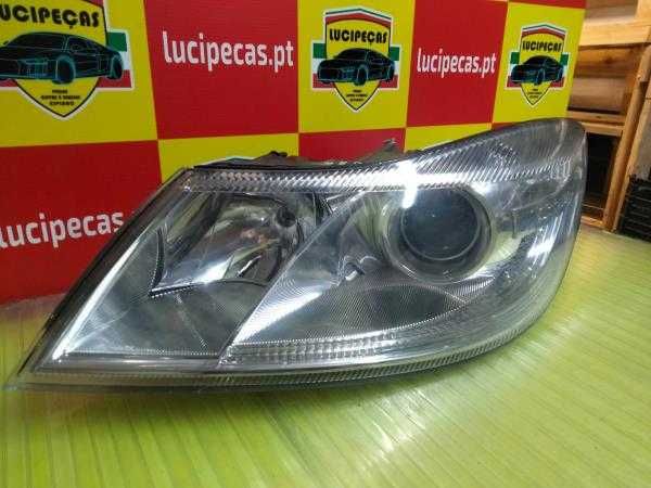 Ótica Esq SKODA OCTAVIA II Combi (1Z5)