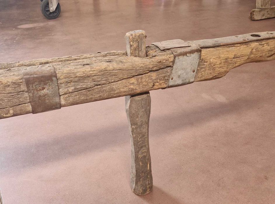 Carro de Bois Antigo e Grade