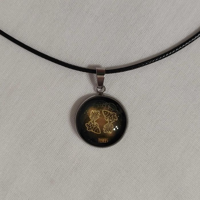 N142 Naszyjnik Ryby Znak Zodiaku Handmade