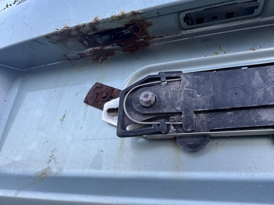 Ляда Octavia a5 кришка багажника