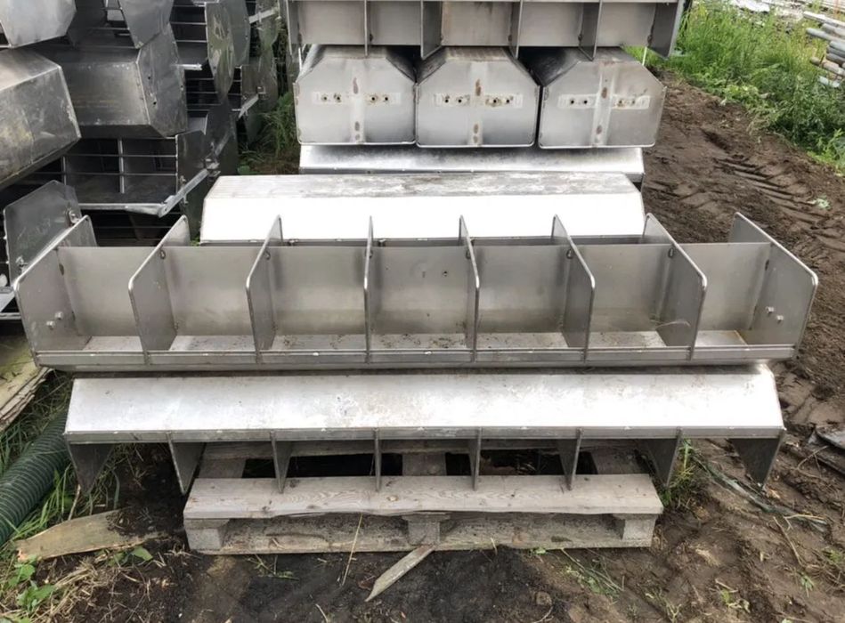 Корита нержавійка з Данії , для поросят ,свиней, телят