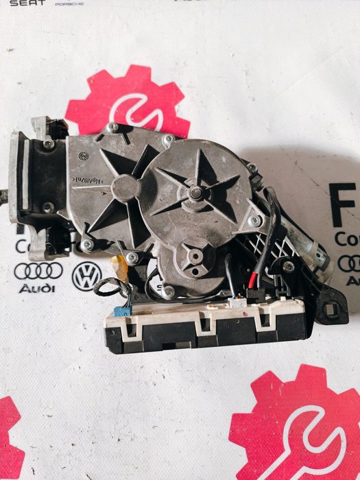 Motor do Fecho Central da Mala MERCEDES-BENZ C-CLASS