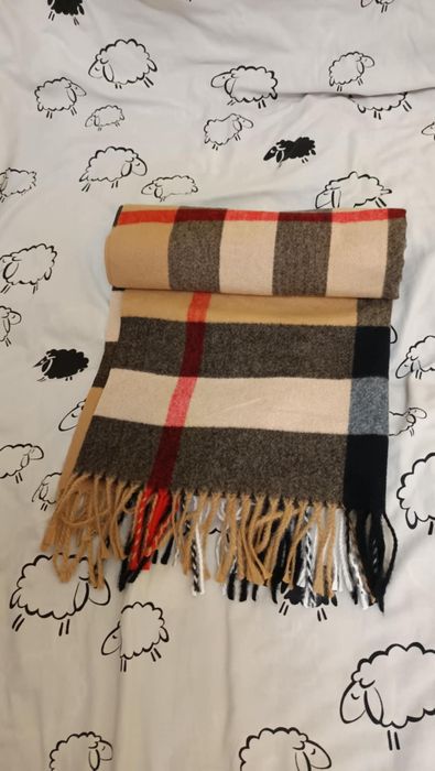 Szalik burberry nowy