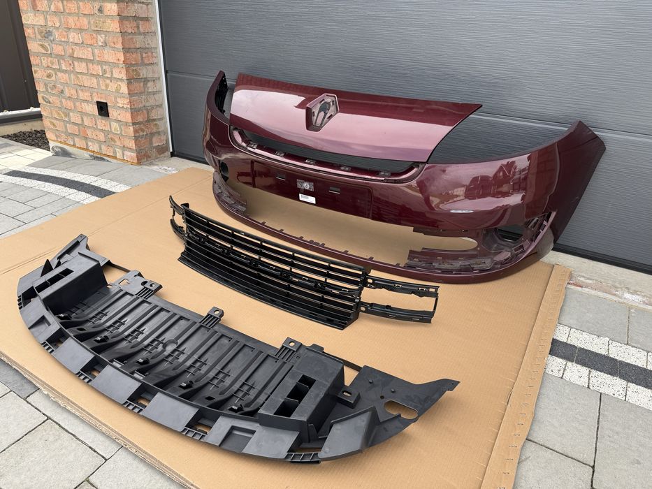 Бампер Renault Scenic 2012-2016 OV369 Білий