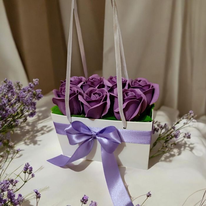 Букет в коробці, 7 шт