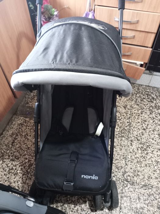 Carrinho de bebê com ovo como novo