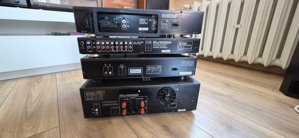 Wieża Technics Przedwzmacniacz SU-C800U + Końcówka mocy SE-A900S +Tuner+ CD Pilot