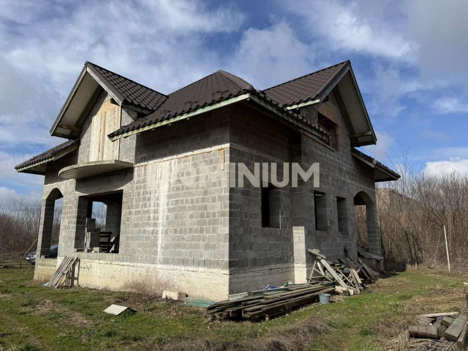 Продаж сучасної новобудови у м. Виноградів