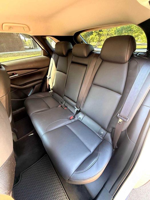 Продам Mazda CX-30