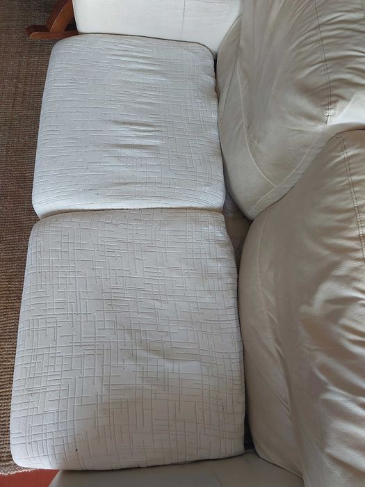 Sofa pele 3 lugares